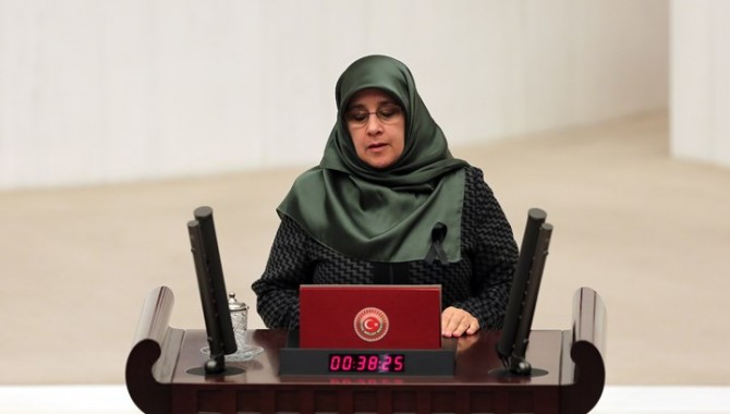 HDP’li Hüda Kaya gözaltına alındı