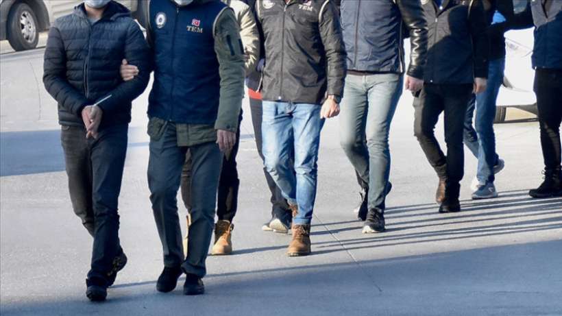 İstanbulda Direnişler Meclisi ve TAYAD üyesi 8 kişi gözaltına alındı
