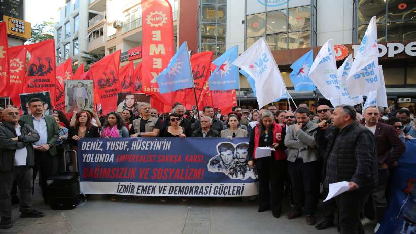 İzmir’de Üç Fidan anıldı