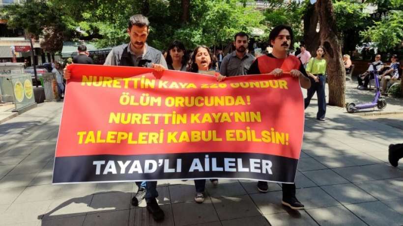 TAYAD üyeleri oturma eyleminde gözaltına alındı