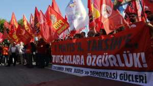 1 Mayıs tutsakları serbest bırakılsın