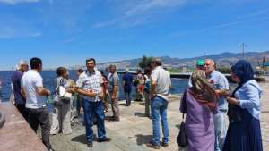 İzmir’de Deniz Poyraz anıldı I Karanfiller Deniz için
