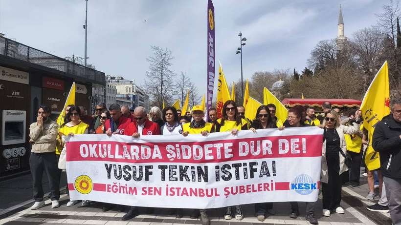 İstanbul'da "Okullarda şiddete hayır" eylemi